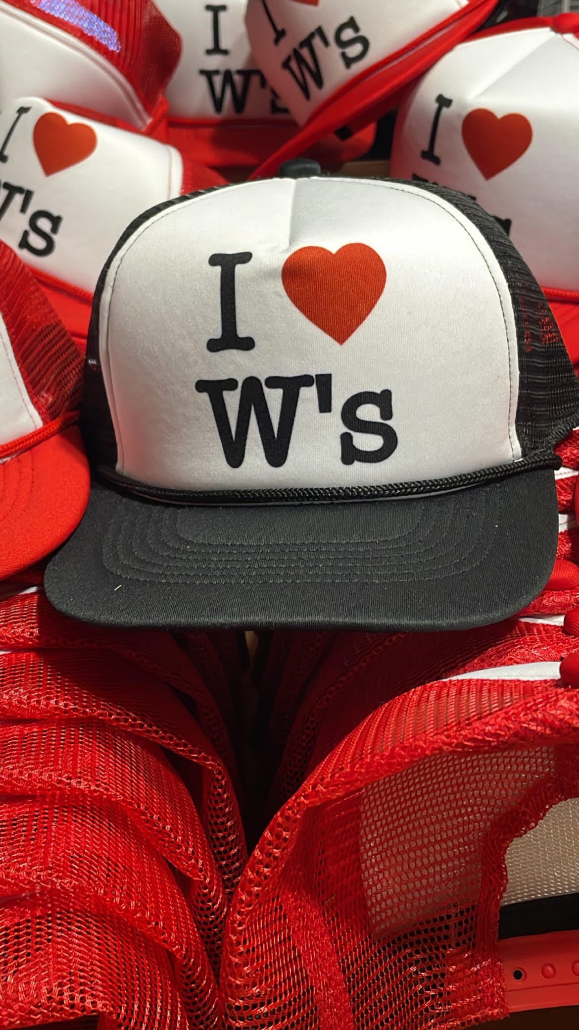 "I <3 W's" - Mesh Cap